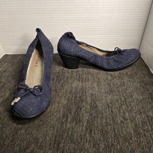 Sabrinas Eneka Navy‎ Blue Scale Textured Pumps Block Heel Spain Womens 6.5 (37)